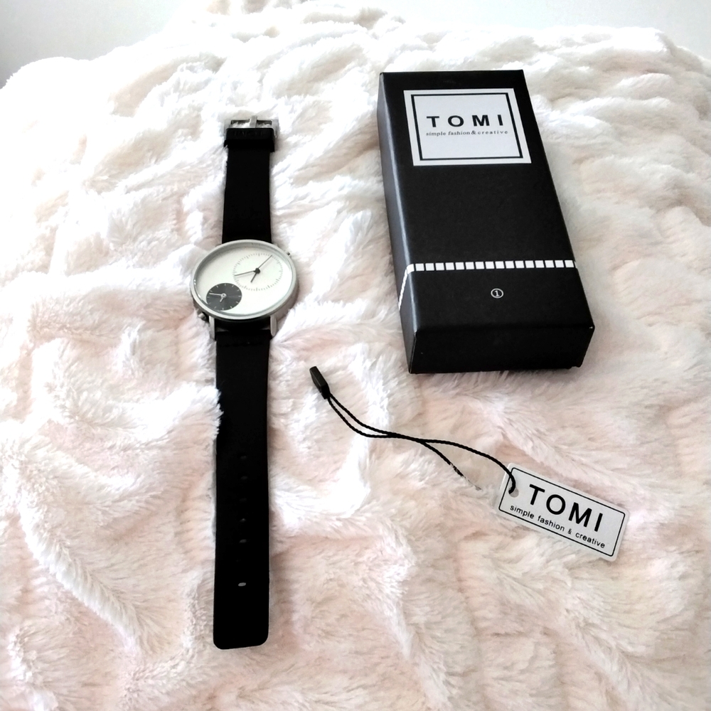 NWOT Vintage Style TOMI Watch